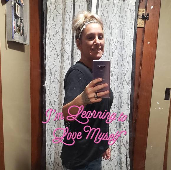 Meet your Posher, Lisa marie - Picture 1 of 1